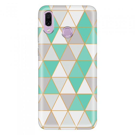 HONOR - Honor Play - Soft Clear Case - Green Triangle Pattern